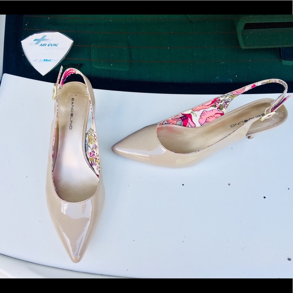 Bandolino Shoes - Bandolino Sling Back Nude Pumps